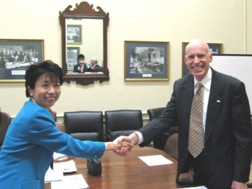 写真：日米経済協議（ラジア大統領経済諮問委員会委員長）